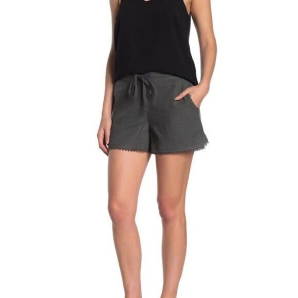 CASLON® Women's Drawstring Waist Solid Linen Blend High Rise Shorts with pockets - Picture 3 of 5